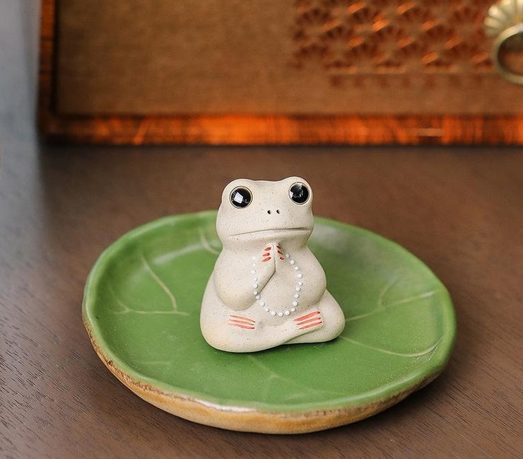 Ceramic Lotus Leaf Frog Table Decorations, Zen Meditation Buddhism Ceramic Crafts for Home Décor Gift, loveyourmom Love Your Mom   